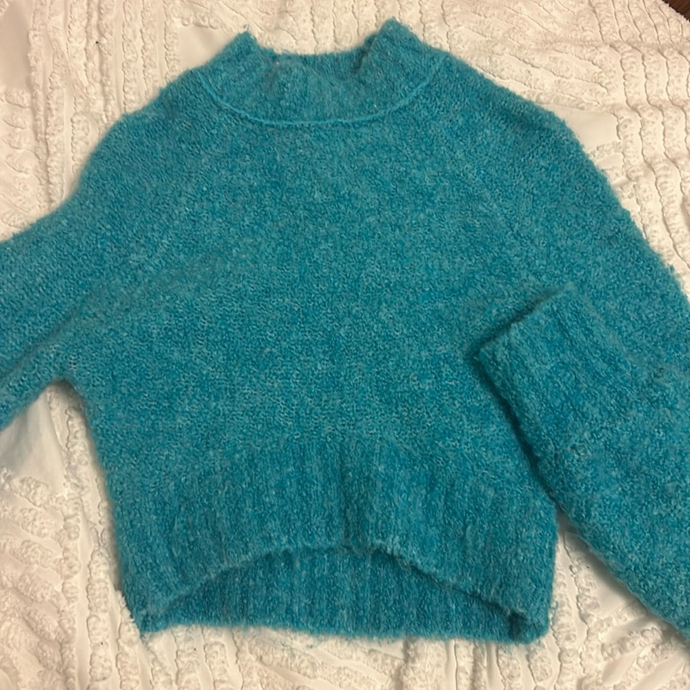blue urban outfitters sweater